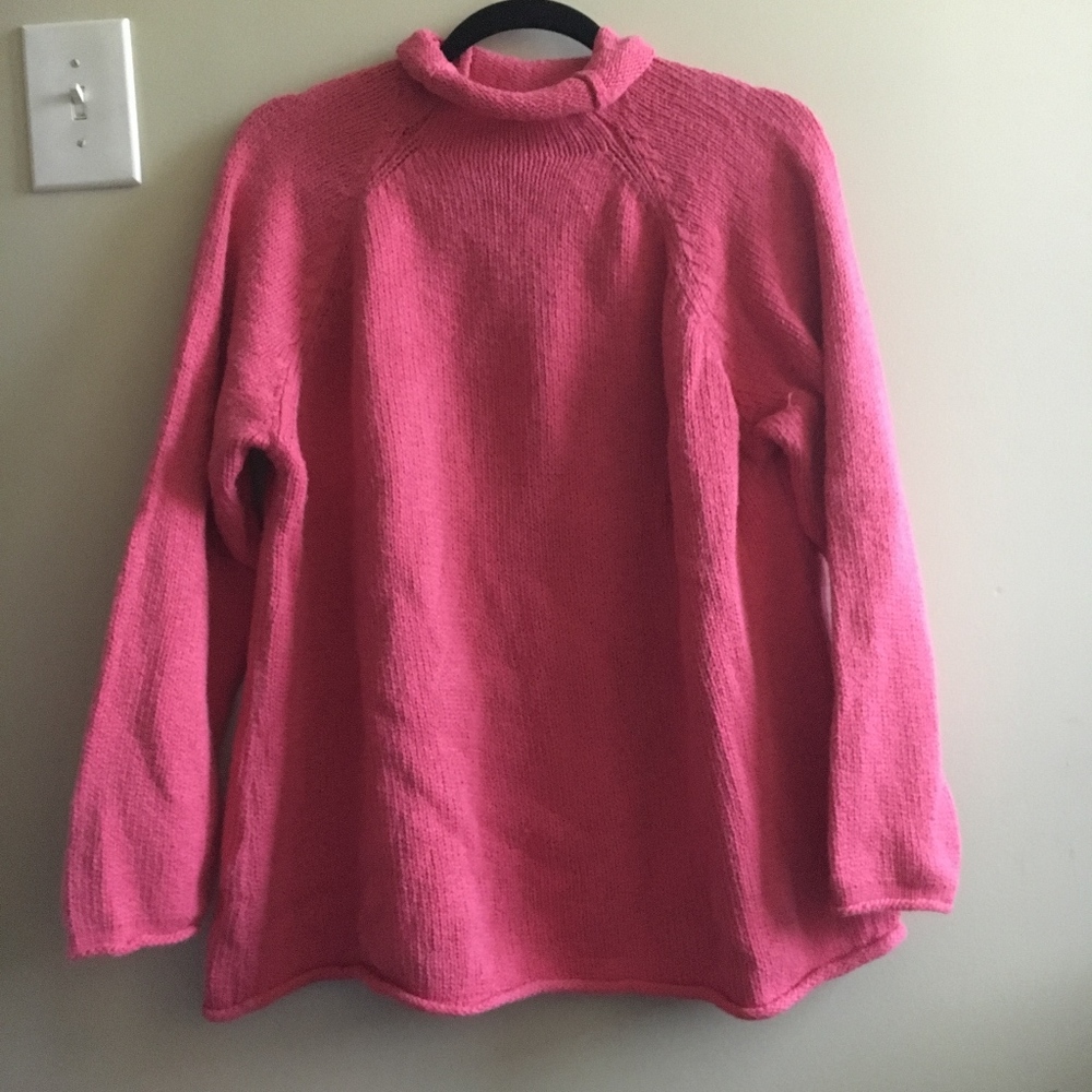 EUC L.L. Bean Pink Knit Turtleneck Sweater